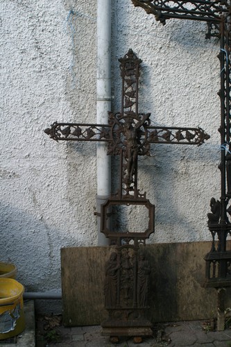 Wegkreuz maria grabstein - wegkreuz,