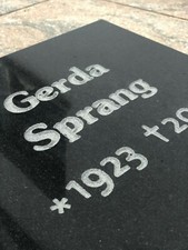 Grabstein Urnengrabstein